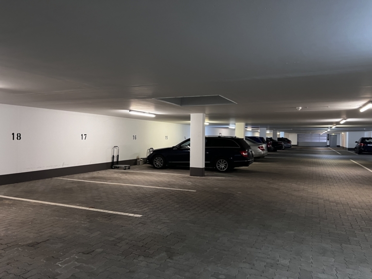 Lichtschacht über Stellplatz