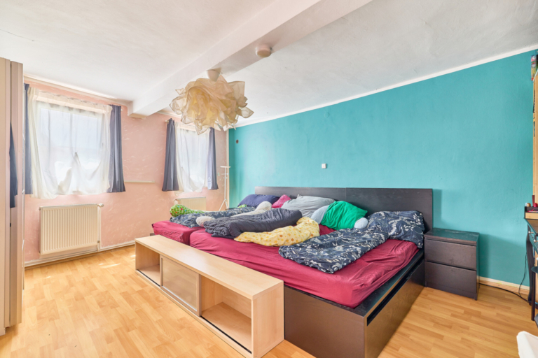 Vorderhaus Elternschlafzimmer