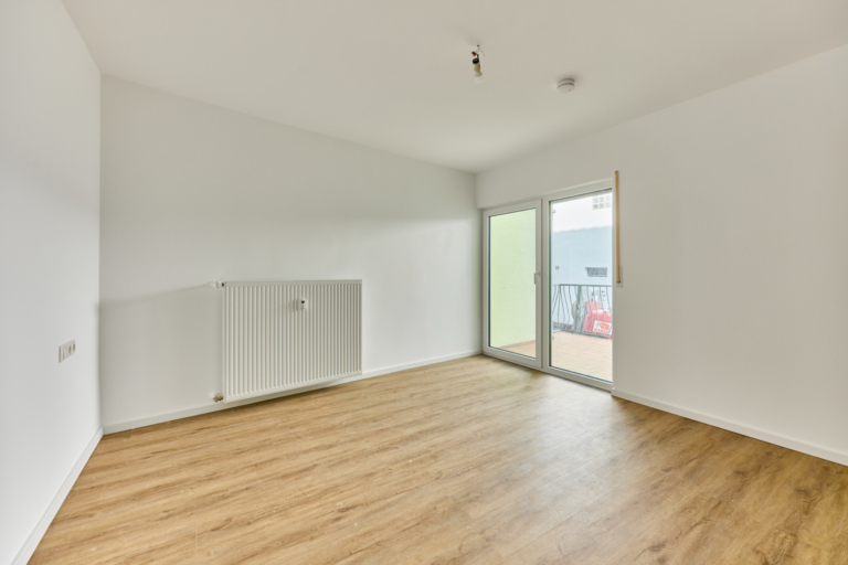 EG Schlafzimmer Balkon.jpg