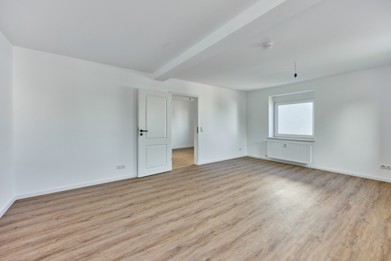 EG Wohnzimmer Eingang .jpg