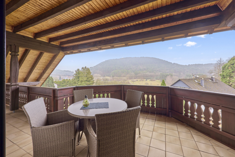 Balkon OG