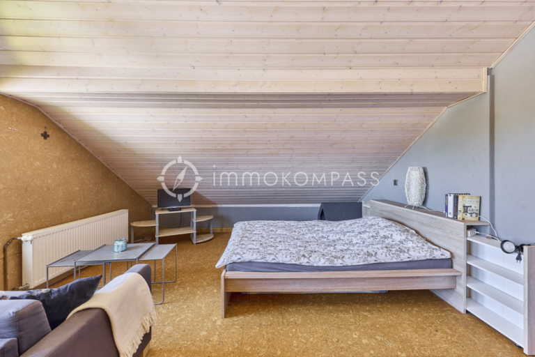 Schlafzimmer DG
