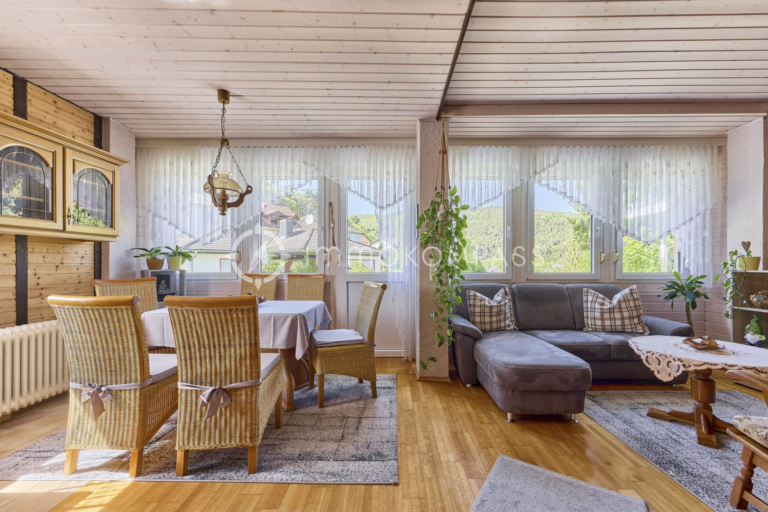 Wohnzimmer Einlieger Richtung Terrasse